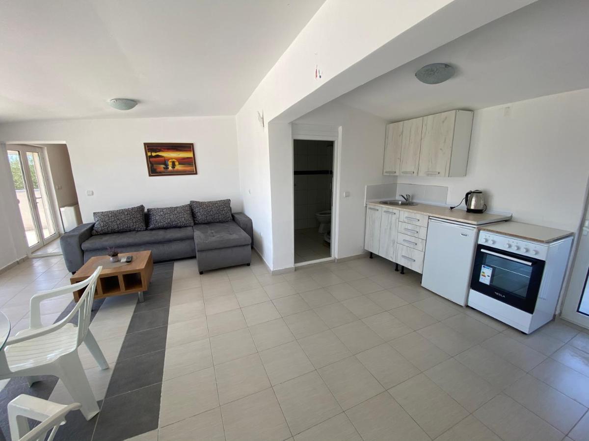 אולסינץ' Etna Apartments מראה חיצוני תמונה