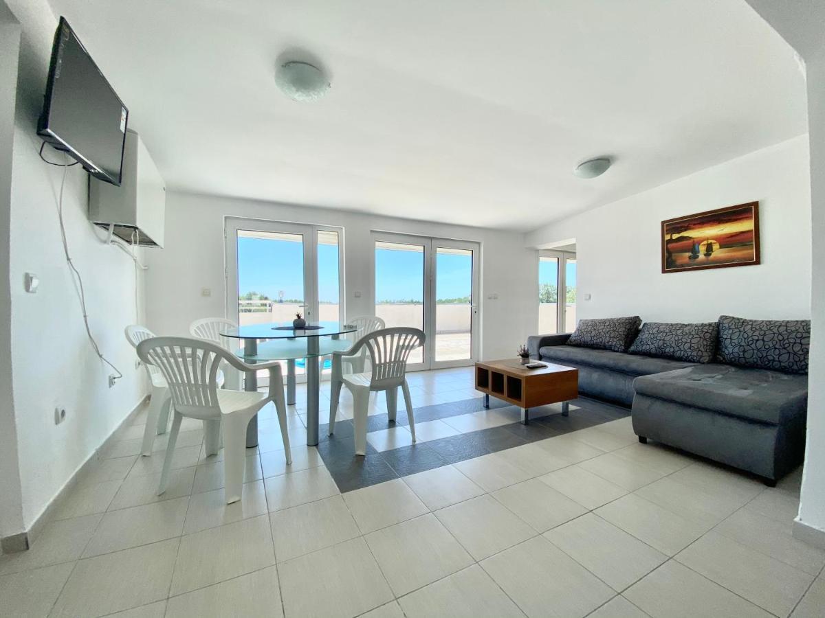 אולסינץ' Etna Apartments מראה חיצוני תמונה