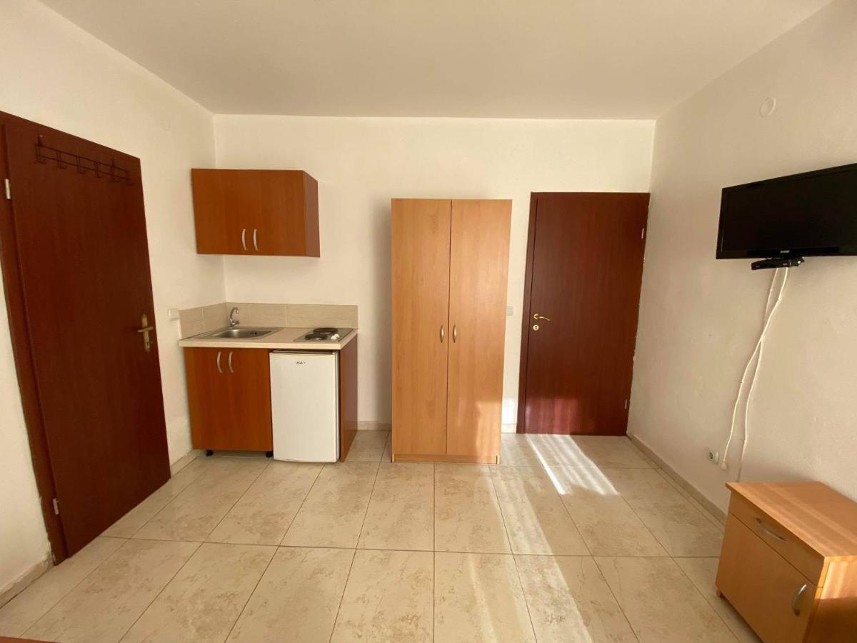 אולסינץ' Etna Apartments מראה חיצוני תמונה