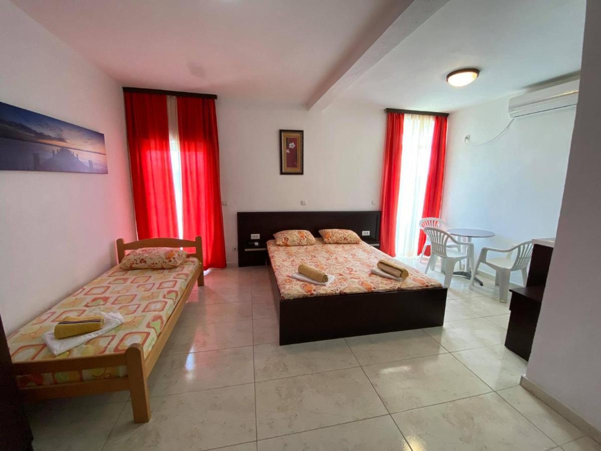 אולסינץ' Etna Apartments מראה חיצוני תמונה
